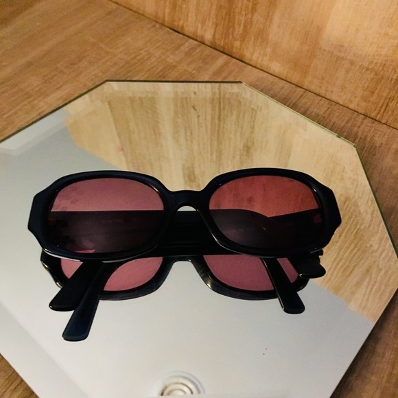 FENDI Sunglasses Blue Pearl - Picture 2 of 6